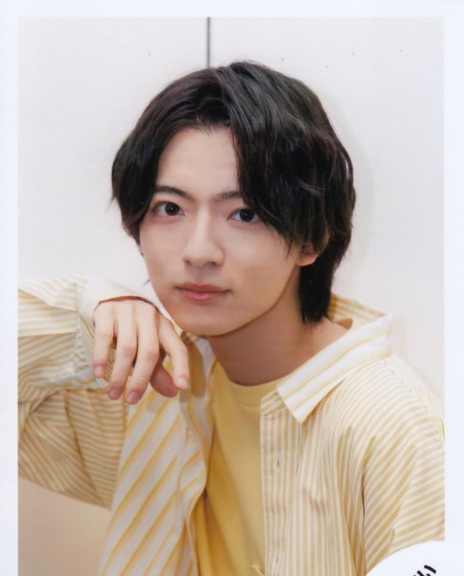 Amazon.co.jp: Lil かんさい 公式 生 写真（西村拓哉）LIL00272 : ホビー