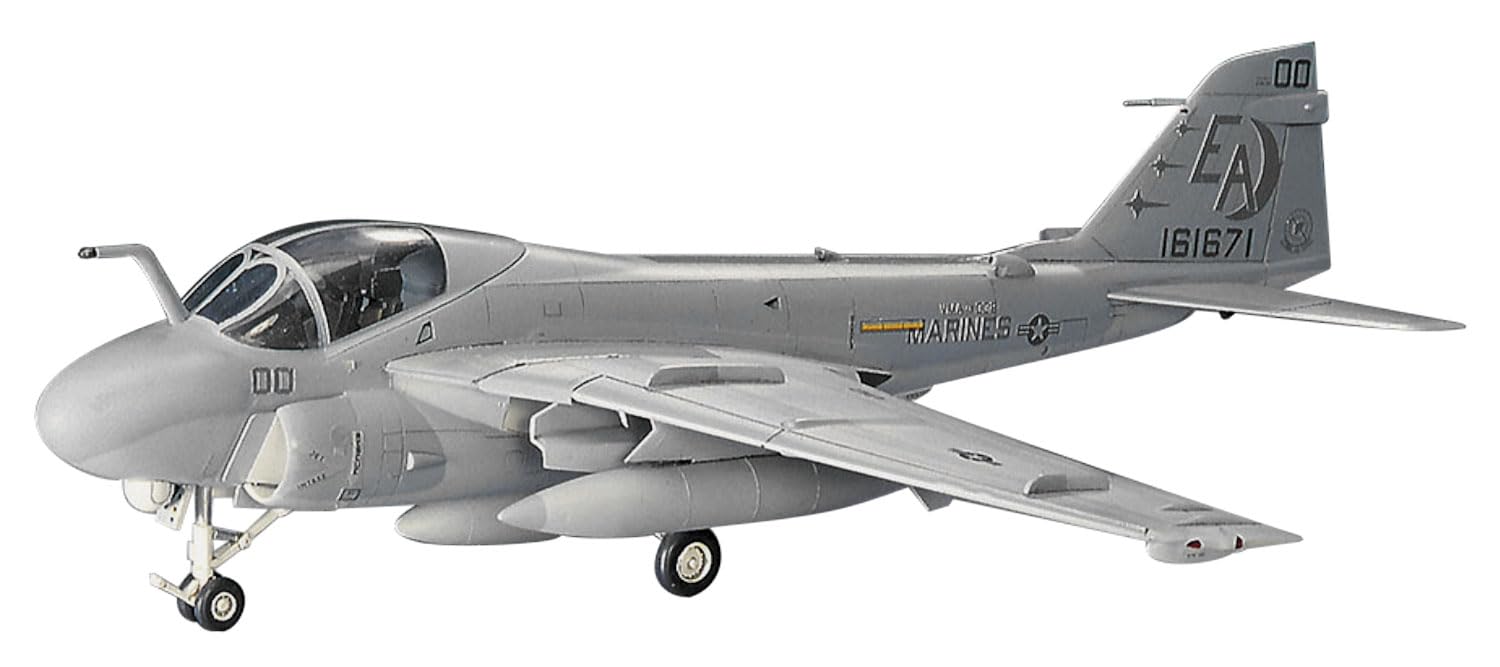 Amazon.com: Hasegawa 1/72 Scale A-6E Intruder Plastic Model Kit