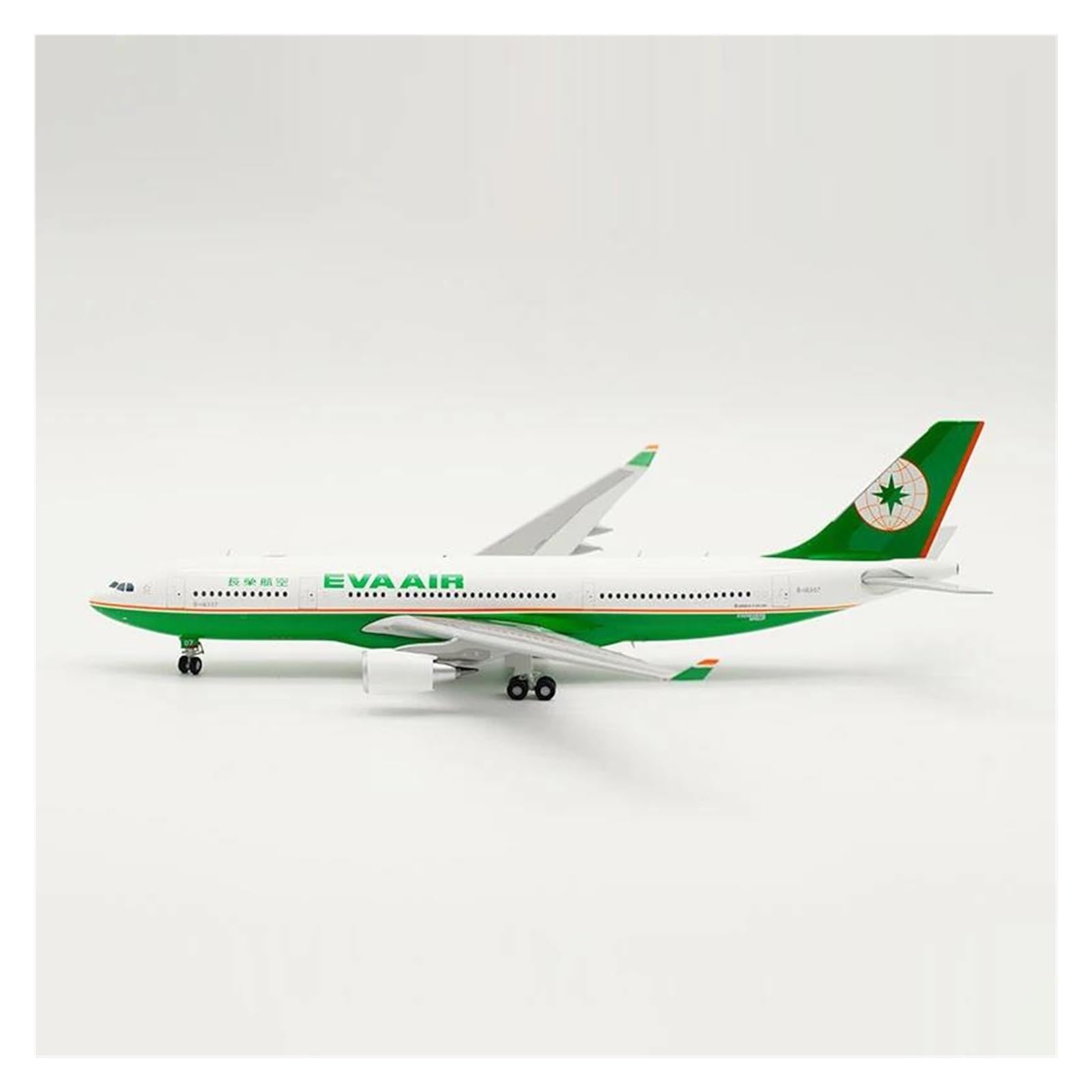 Amazon.co.jp: 飛行機模型飛行機おもちゃの飛行機模型 エバー航空 A330