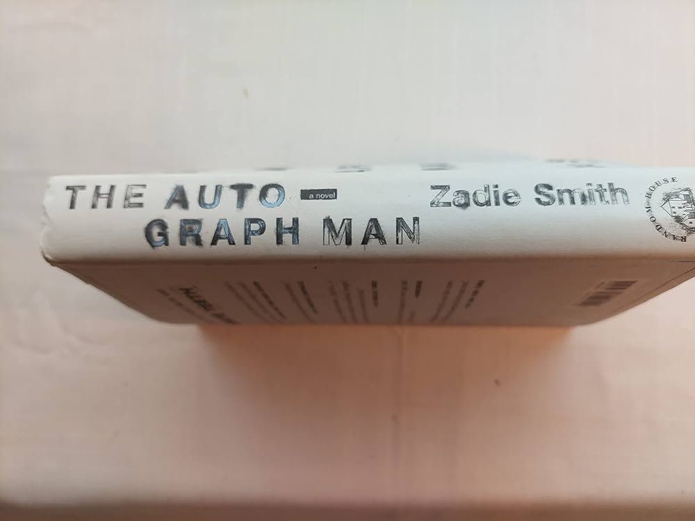 The Autograph Man: A Novel: Smith, Zadie: 9780375501869: Amazon