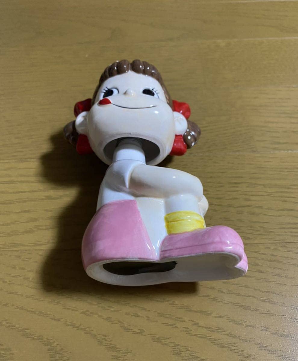 Amazon.co.jp: 不二家 ペコちゃん 陶器 せともの 貯金箱 首振り貯金箱