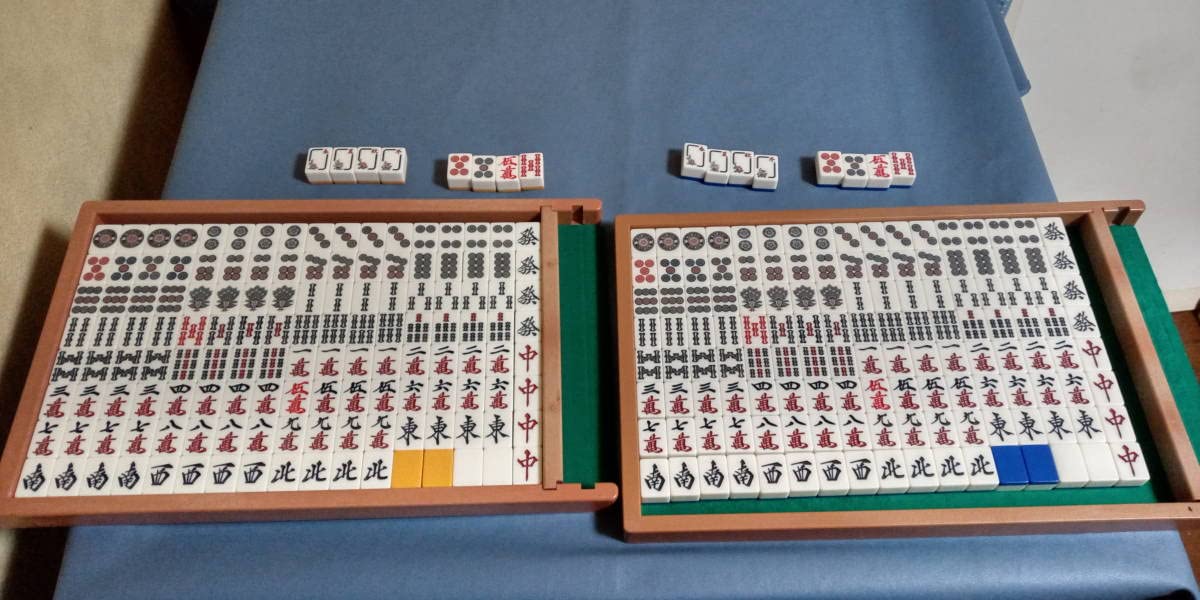 全自動雀卓用麻雀牌 センチュリー ドデカ牌 青・黄色 ゲタ付き 中古