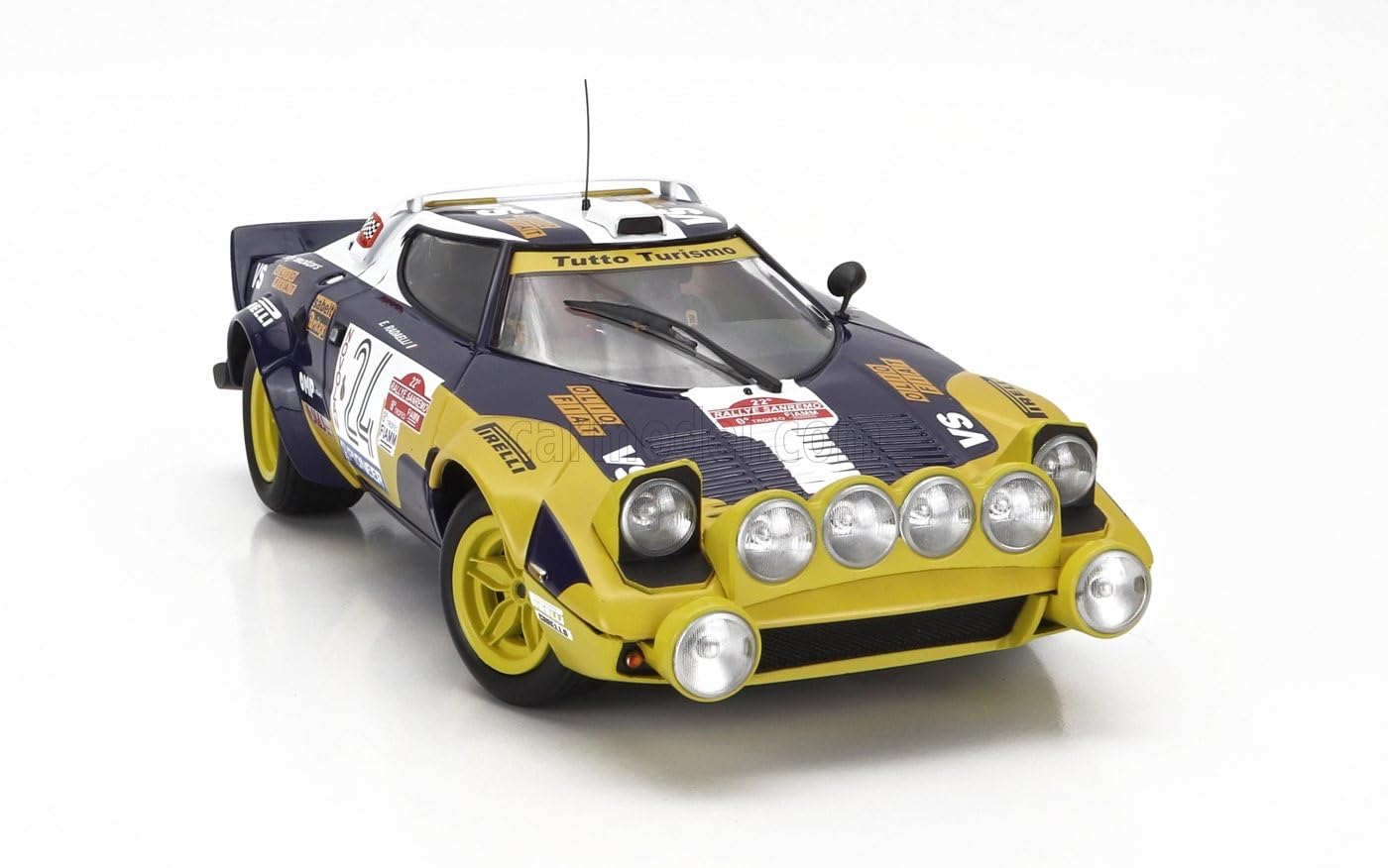 Amazon.co.jp: ミニカー 1/18 ランチア ストラトス HF MINICHAMPS 1/18