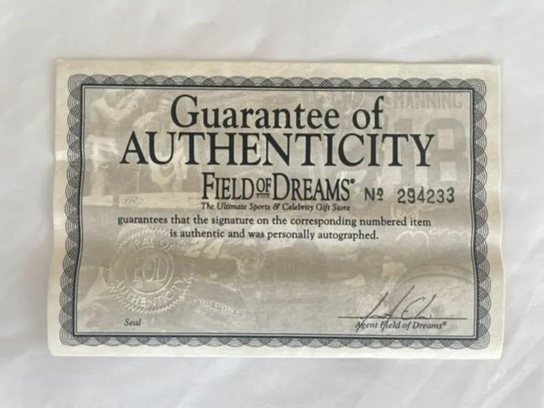 Amazon.co.jp: ネイマール直筆サイン入りブラジル代表写真貴重な木枠縁