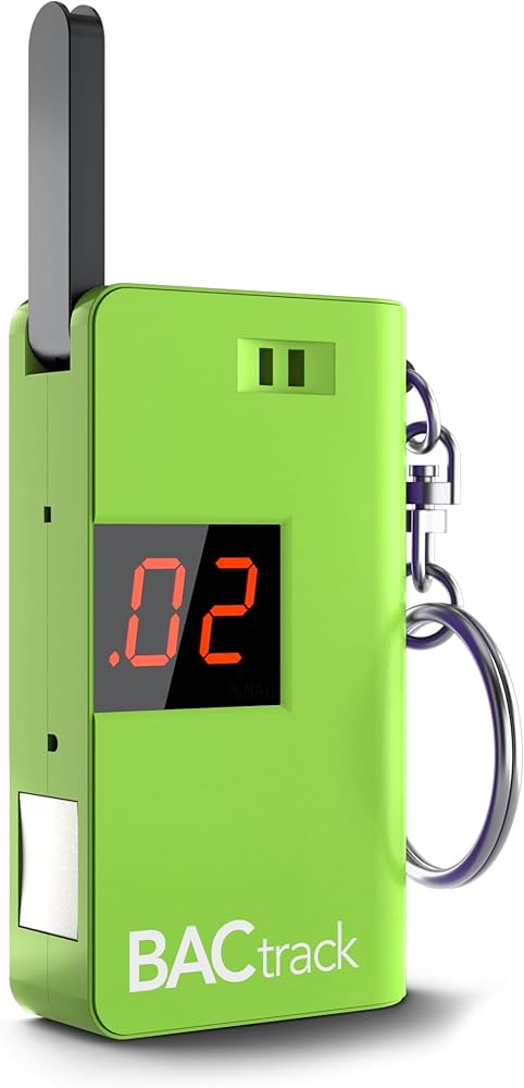 Amazon.com: BACtrack Keychain Breathalyzer (Green) | Ultra