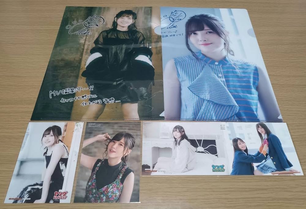 Amazon.co.jp: 鬼頭 明里 クリアファイル & セット : ホビー