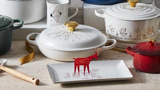 Amazon.com: Le Creuset Noël Collection Stoneware Holiday Tree