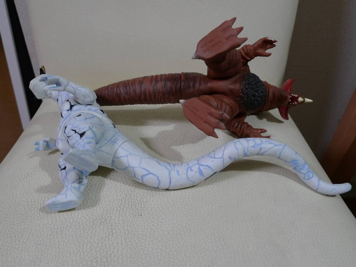 Amazon.co.jp: ウルトラ怪獣シリーズ ゴモラマックス版2005 エレキング