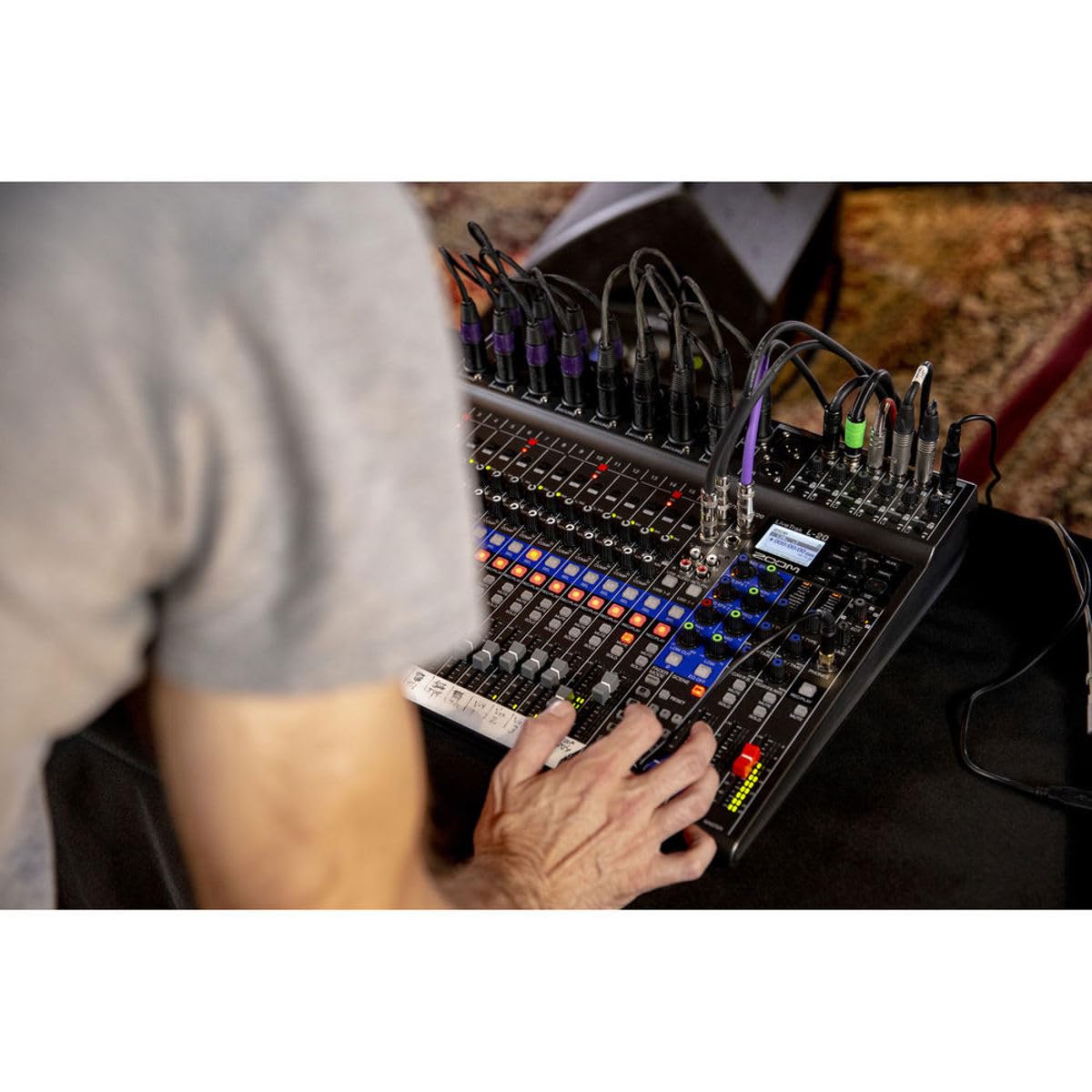 Amazon.com: Zoom LiveTrak L-20 Digital Mixer & Multitrack Recorder
