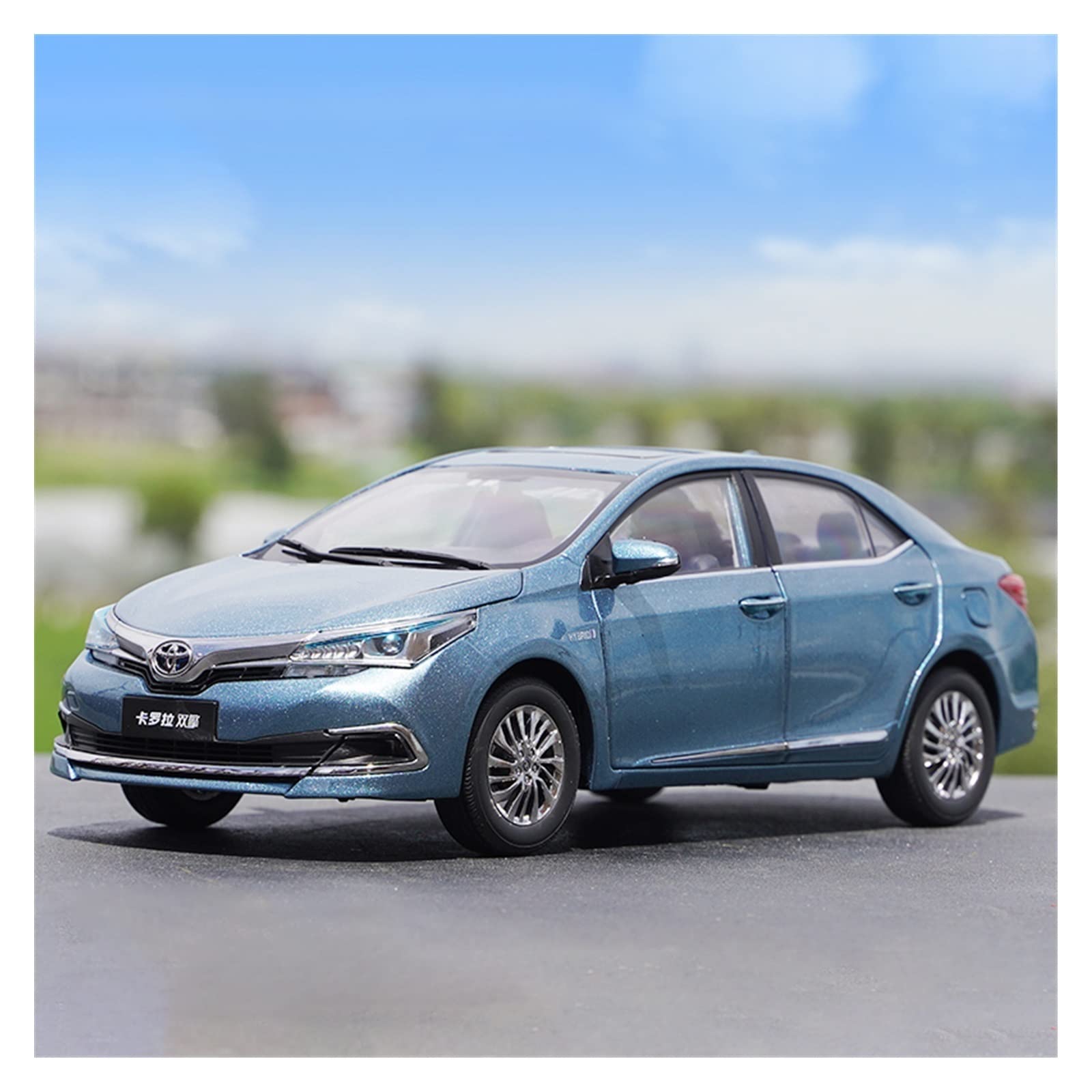 Amazon | 車のモデル 1/18 トヨタ カローラ セダン モデル ダイカスト