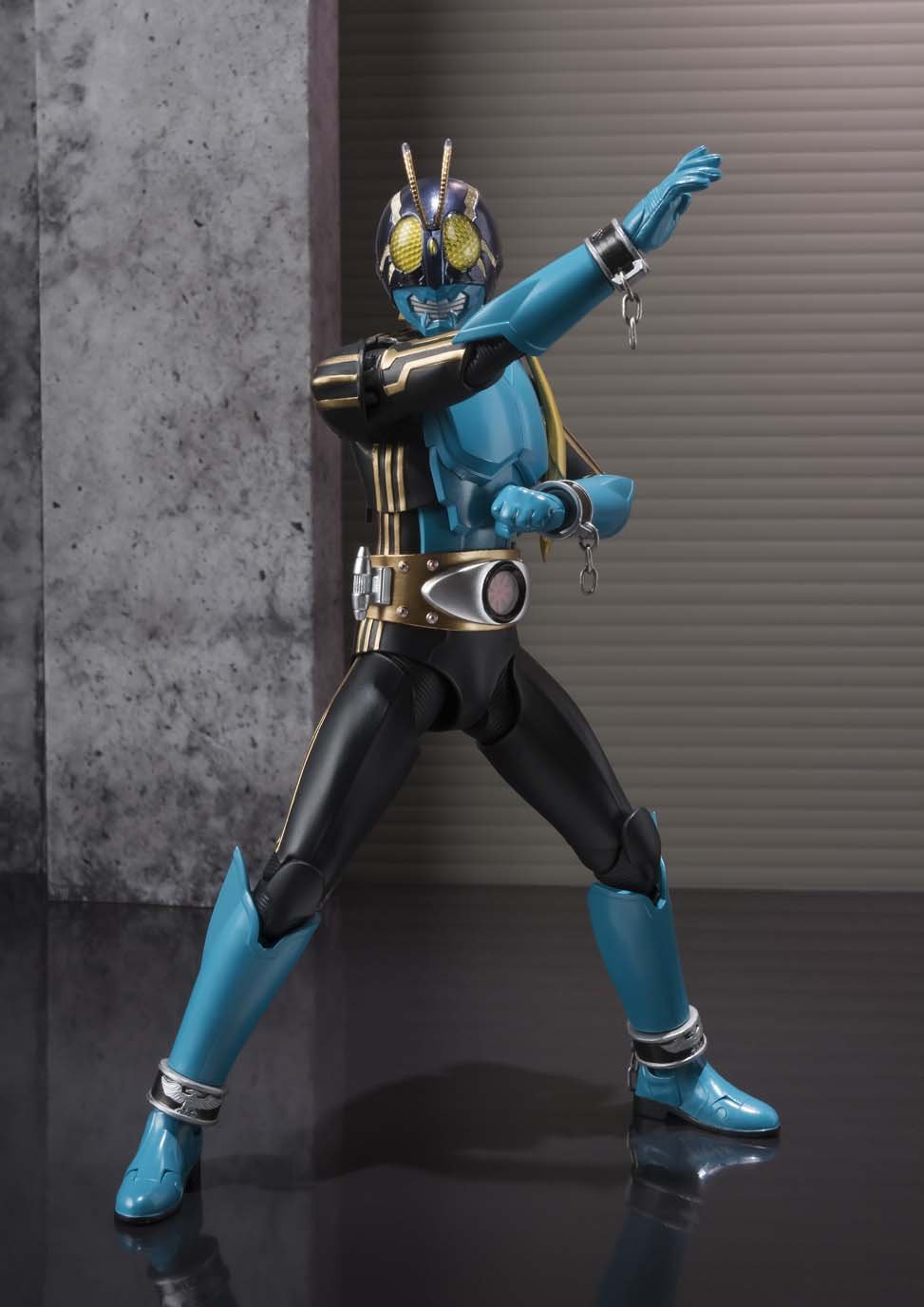 Amazon.com: TAMASHII NATIONS Bandai S.H.Figuarts Masked Rider 3