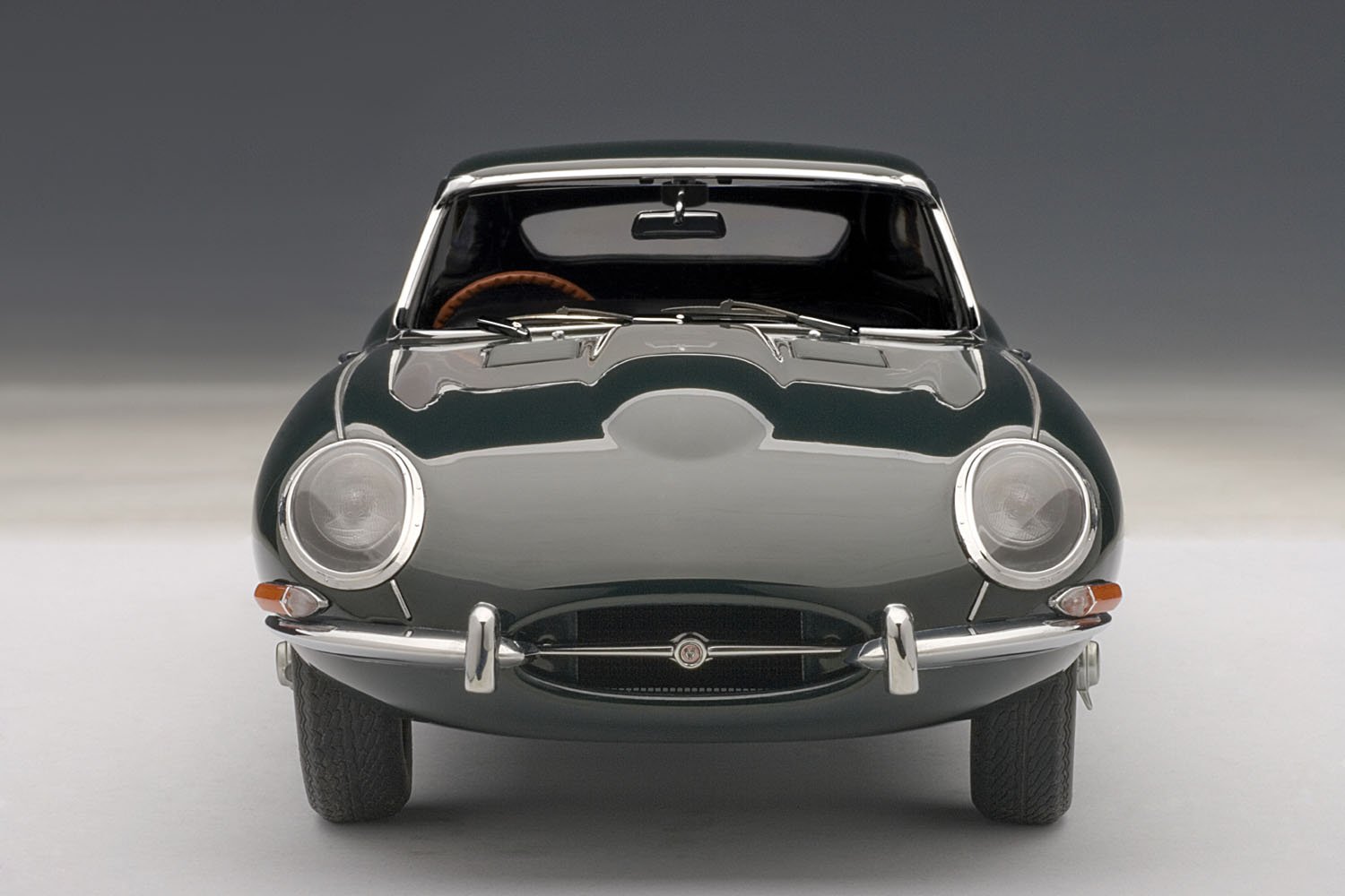 Amazon | AUTOart 1/18 ジャガー Eタイプ クーペ シリーズI 3.8