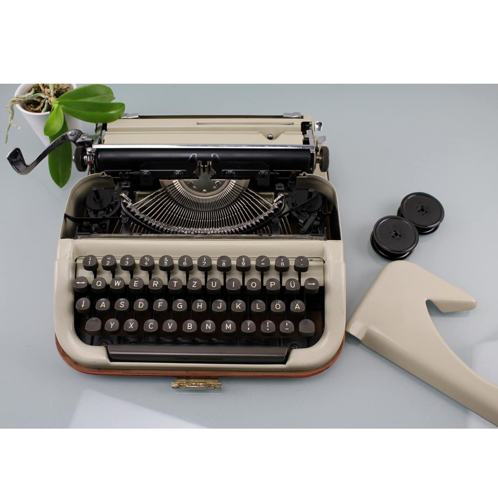 Amazon.co.jp: 1955年 ドイツ製 昔ながらのタイプライター 機械式