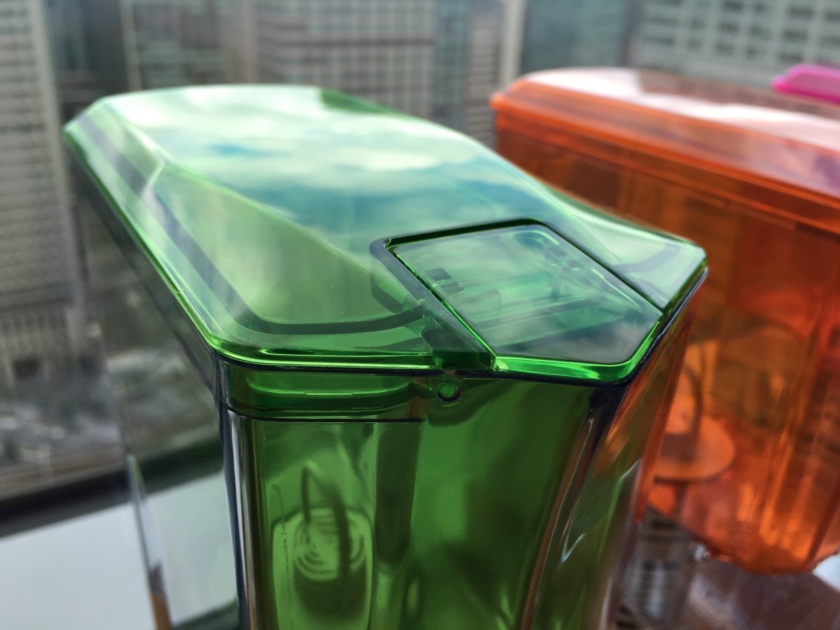 Amazon | ガイアの水135 ポット型浄水器（カートリッジ付） (グリーン