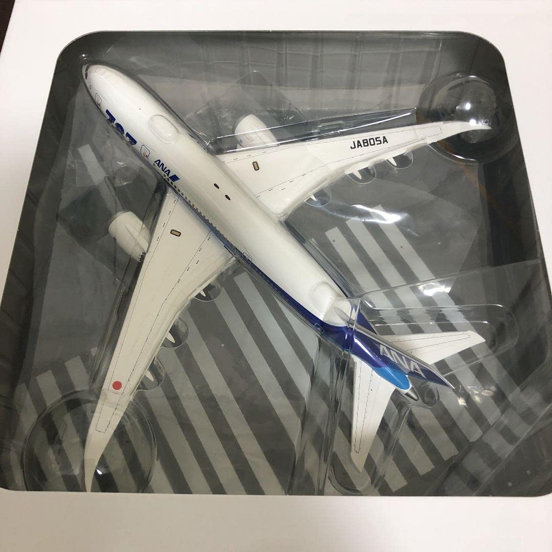Amazon.co.jp: ANA Boeing 787-8 Model Plane 1/200 JA805A Model