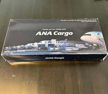 Amazon.co.jp: ANA Cargo ボーイング767-300 模型 scale1:200 : おもちゃ