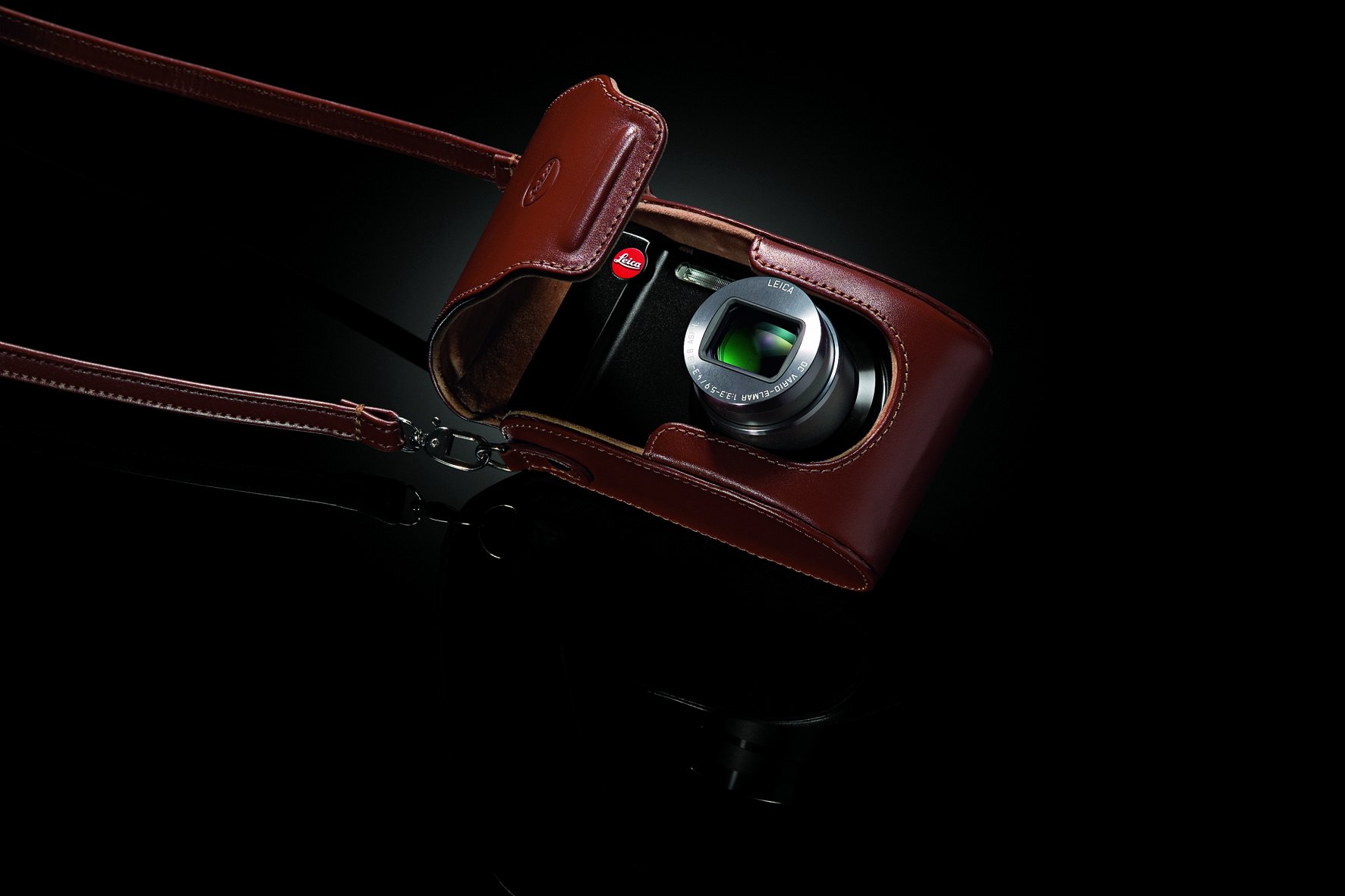 Amazon | Leica V-LUX 30 14.1 MP デジタルカメラ。16倍ライカDC-Vario