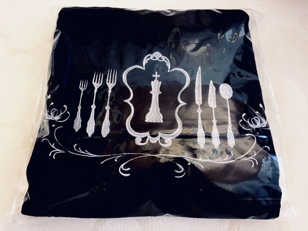 Amazon.co.jp: 黒執事 枢やな先生デザイン ケープコート 貴重