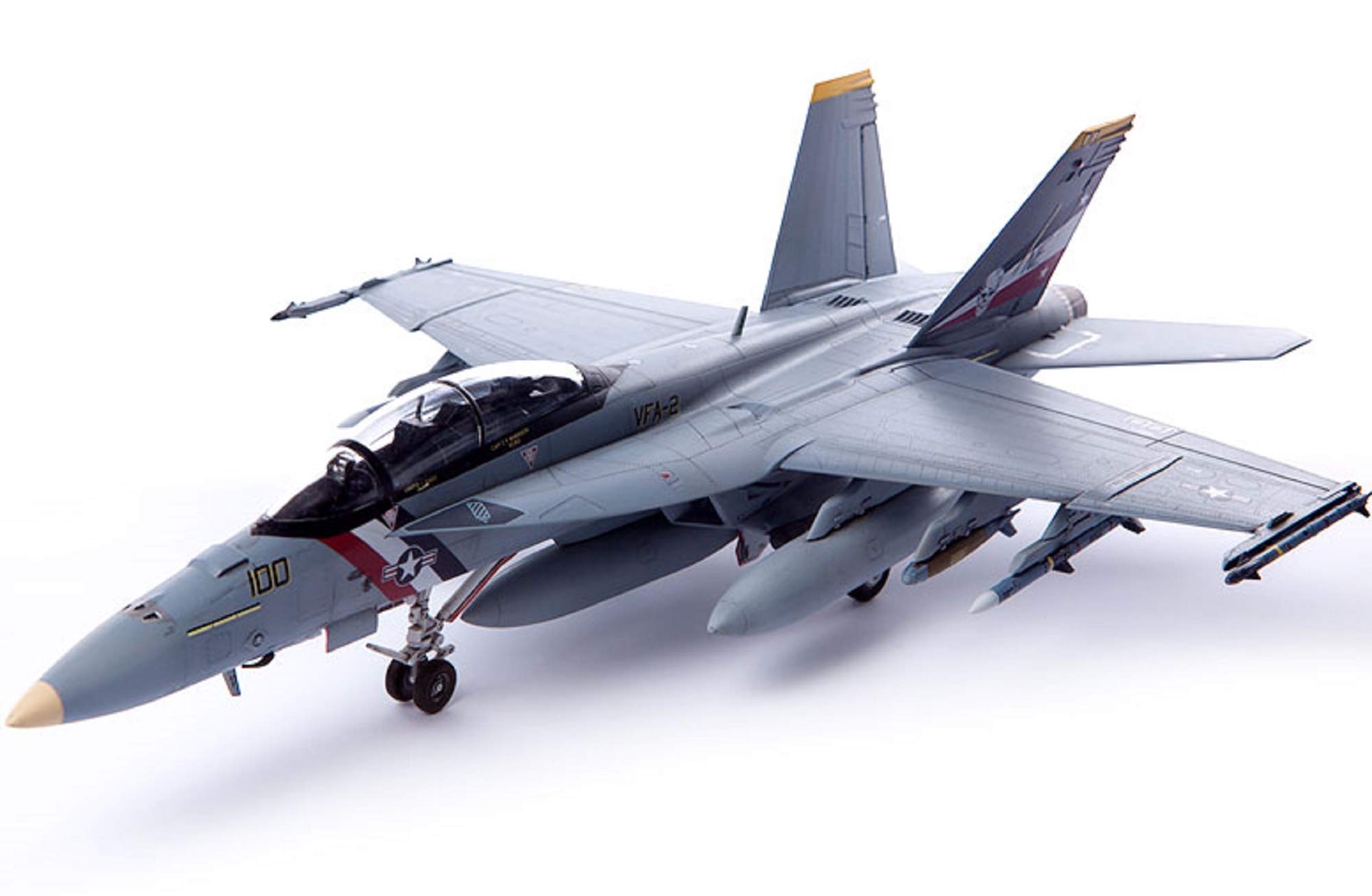 Amazon.com: Academy 12567 USN F/A-18F VFA-2 Bounty Hunters