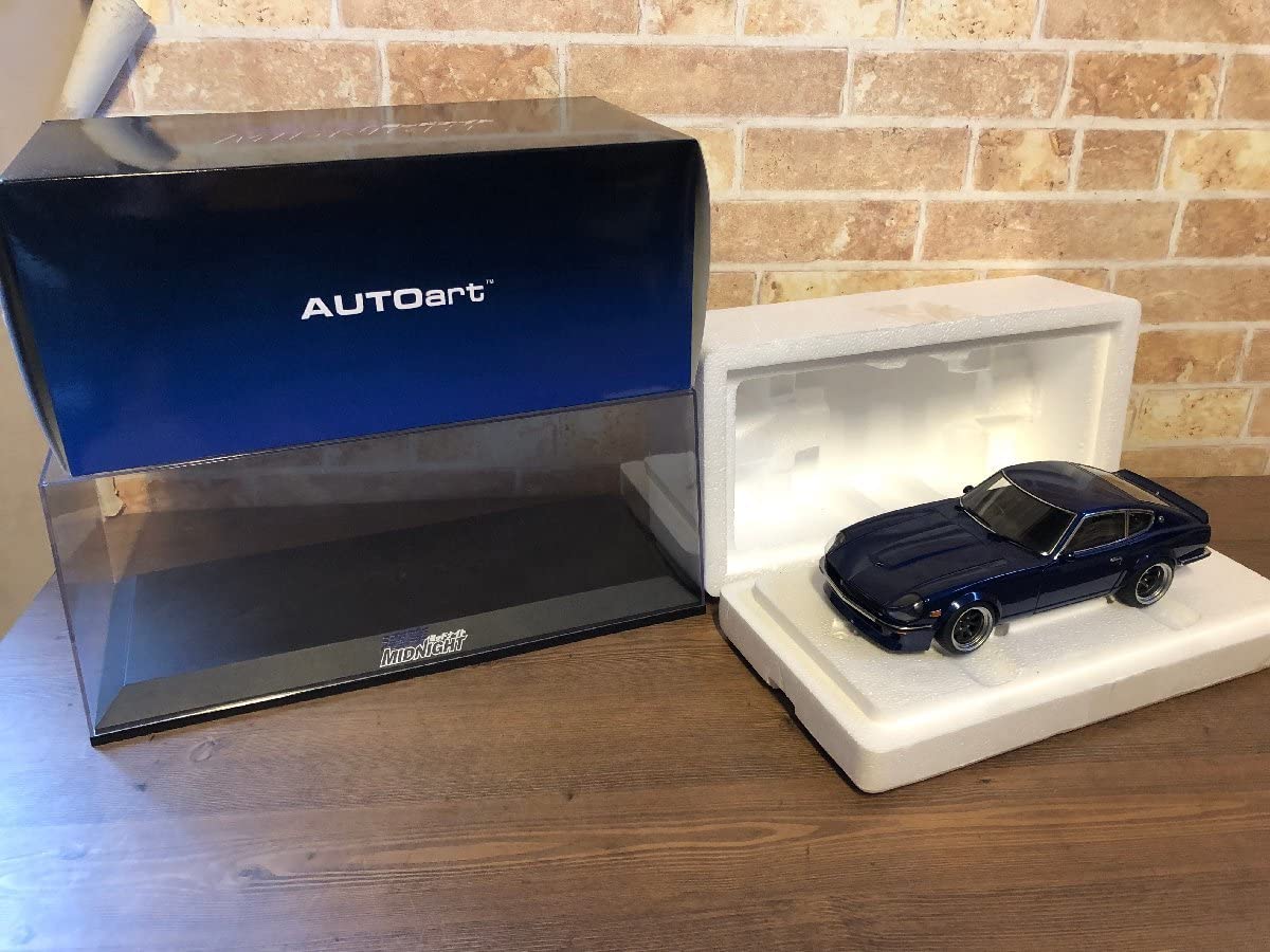 Amazon.co.jp: ▽ クリアケース付 1/18 オートアート AUTO ART 日産