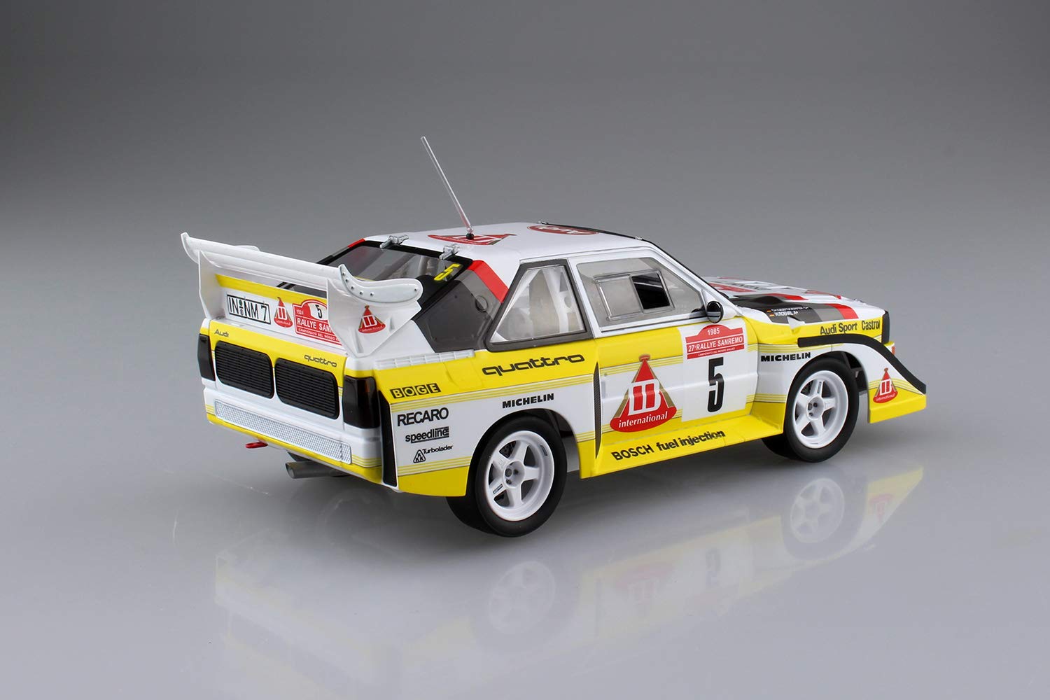 Amazon | 青島文化教材社 1/24 BEEMAXシリーズ No.21 アウディ