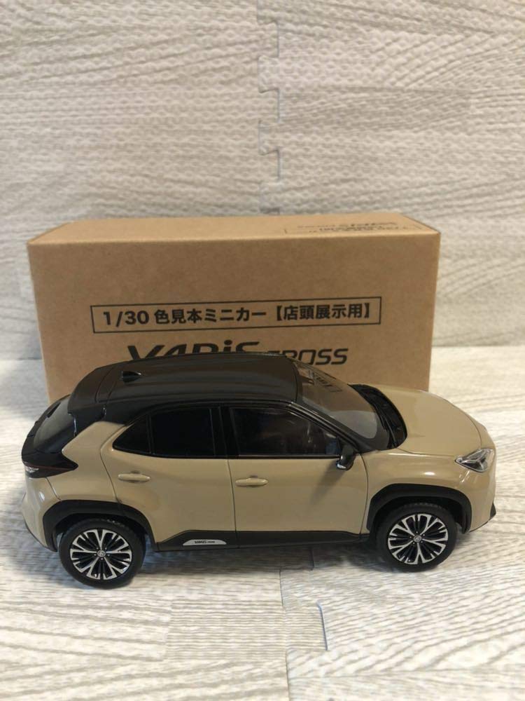 Amazon | 1/30 トヨタ 新型ヤリスクロス YARIS CROSS ハイブリッド