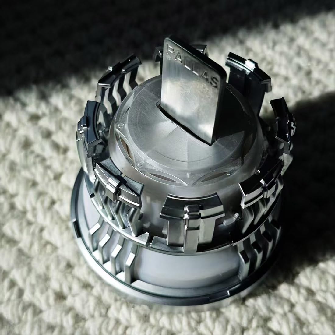 Amazon.co.jp: XMBRICDIYY アークリアクター MK3-1:1スケール DIY USB