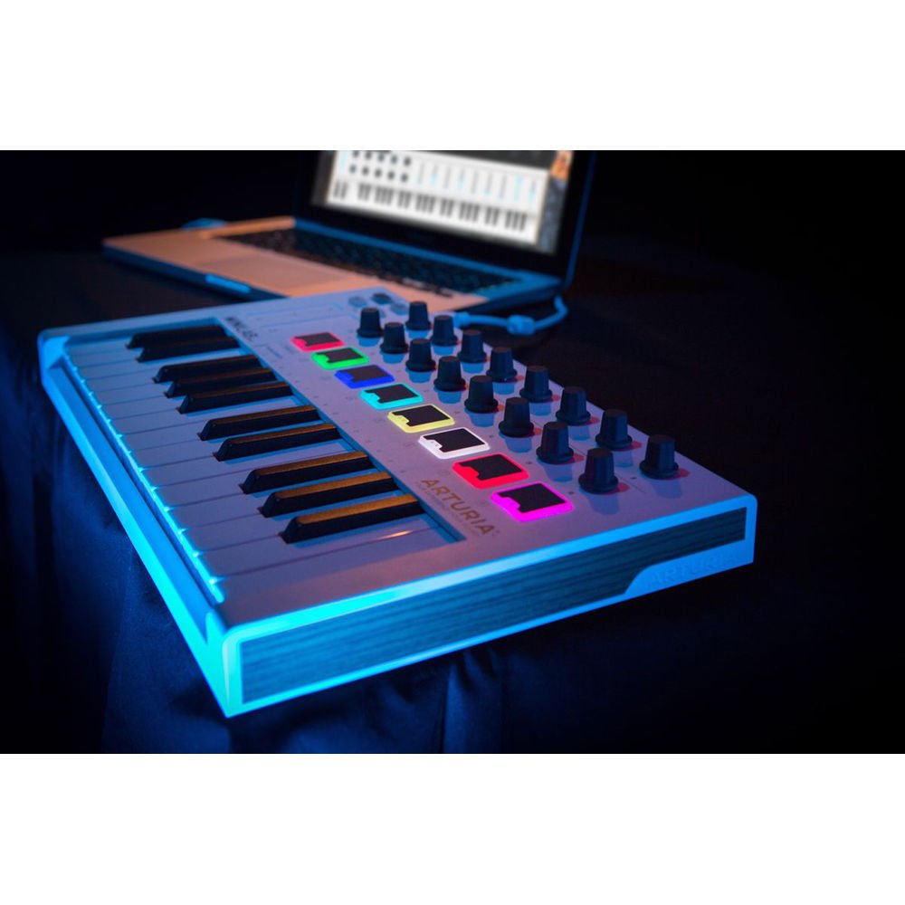 Amazon.com: Arturia MINILAB mkII universal MIDI Controller with 1