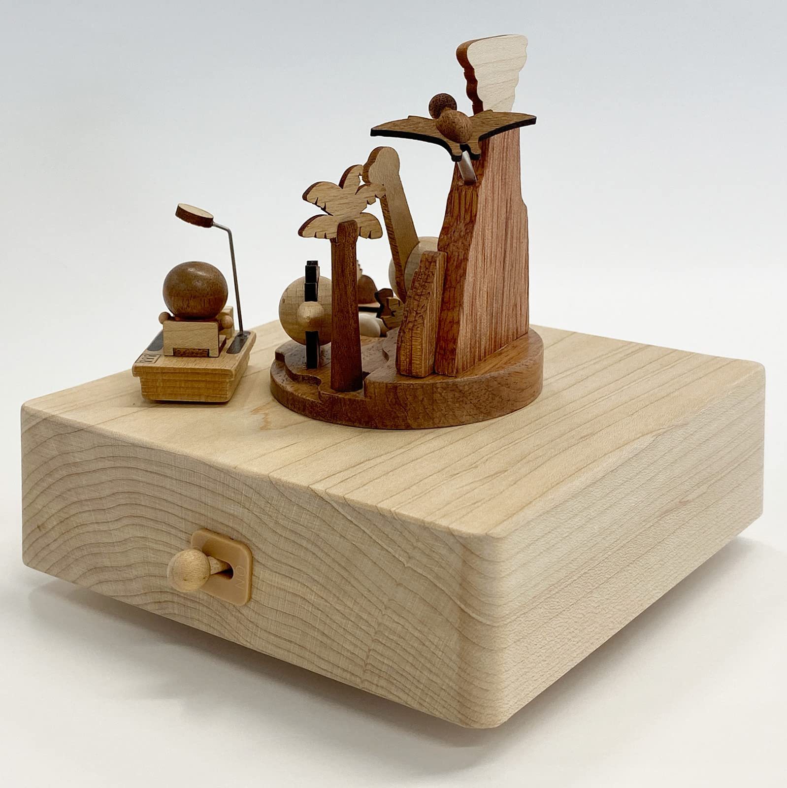 Amazon | サンリオ(SANRIO) 木製 オルゴール ドラえもん タイムマシン