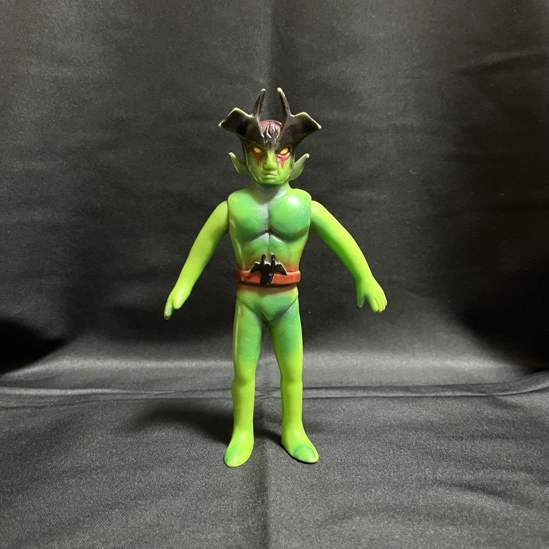 Amazon.co.jp: 当時物 タカトク デビルマン ソフビ : おもちゃ