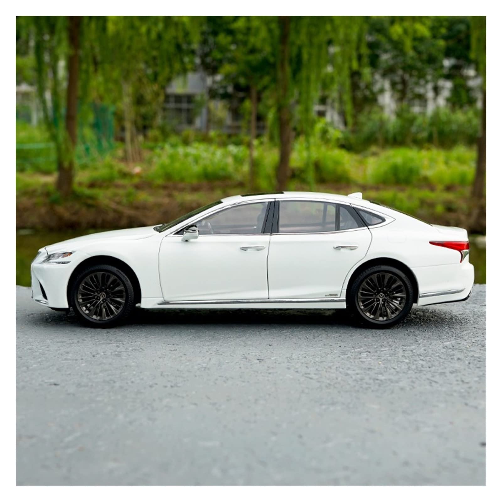 Amazon.co.jp: ミニカー スケールモデルカー 1:18 スケールレクサス