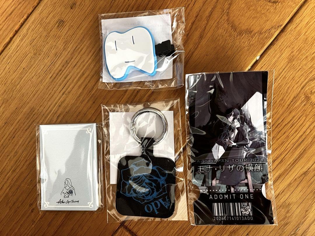 Amazon.co.jp: Adoモナリザの横顔 ツアー ガチャ 会場限定 : おもちゃ