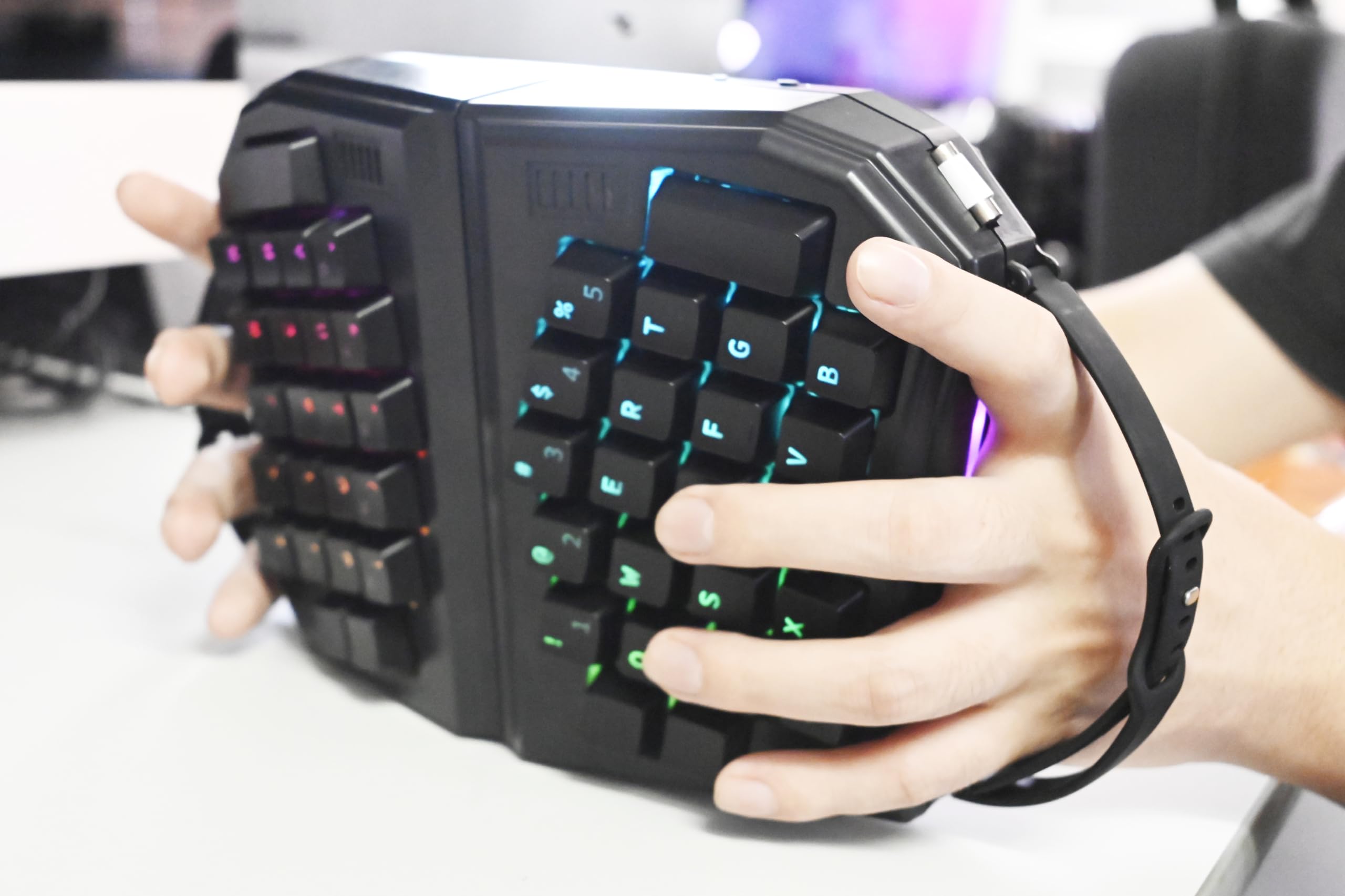 Amazon | GrabShell -Standard- ONYX グラブシェル/寝ながら使える