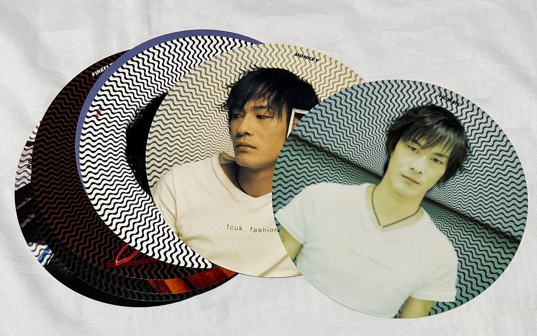 Amazon.co.jp: Kyo (D'ERLANGER DIE IN CRIES) BUG サイン色紙