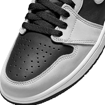 Amazon.com | Nike Men's Air Jordan 1 High OG Shoes, Black/Lt Smoke