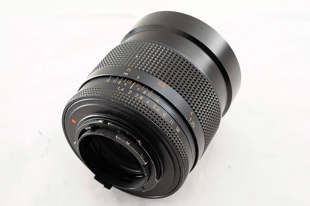 Amazon | CONTAX Carl Zeiss PlanarT* 85mm F1.4 | クローズアップ