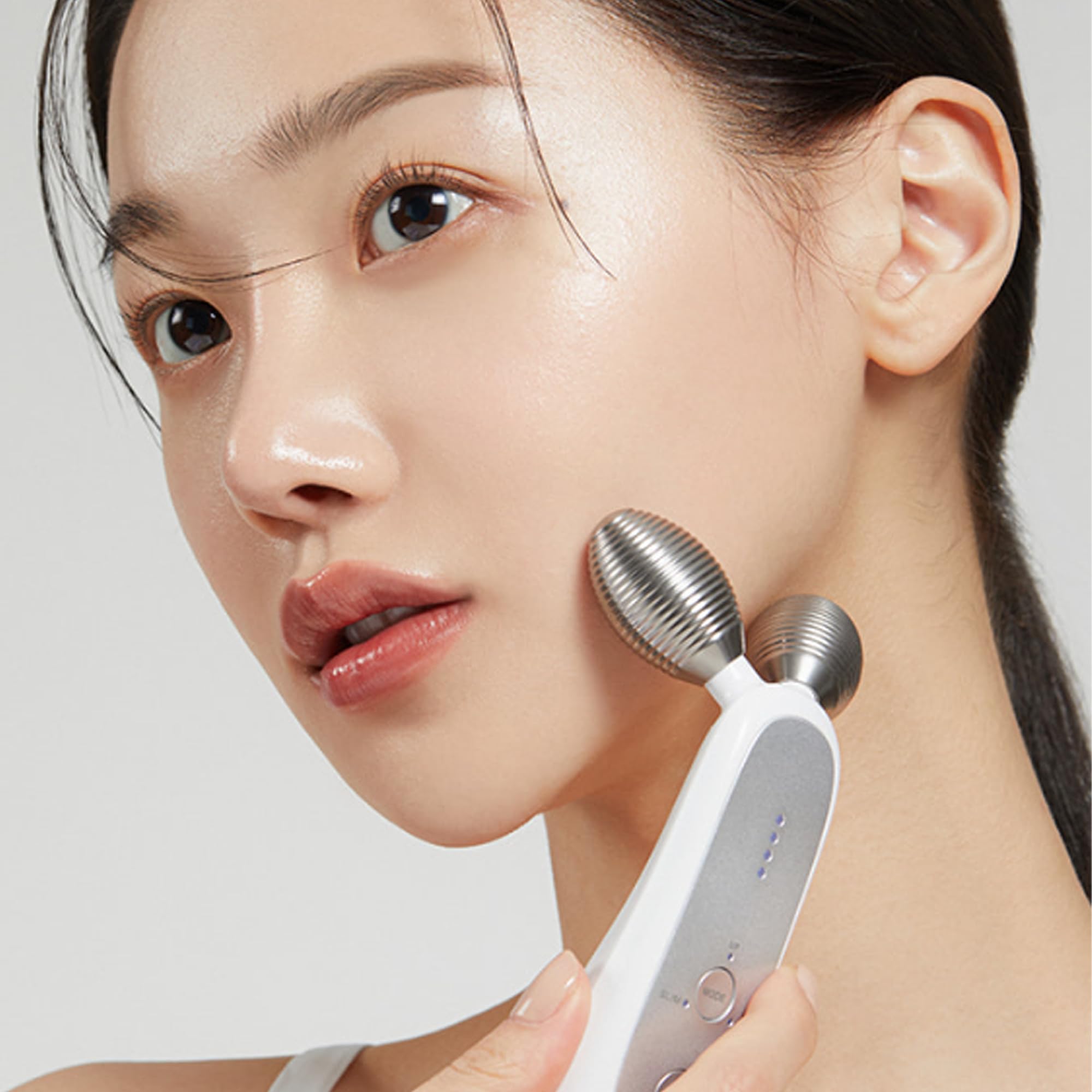 メディキューブ 美顔器 EMSダーマショット AGE-R メディキューブ EMS