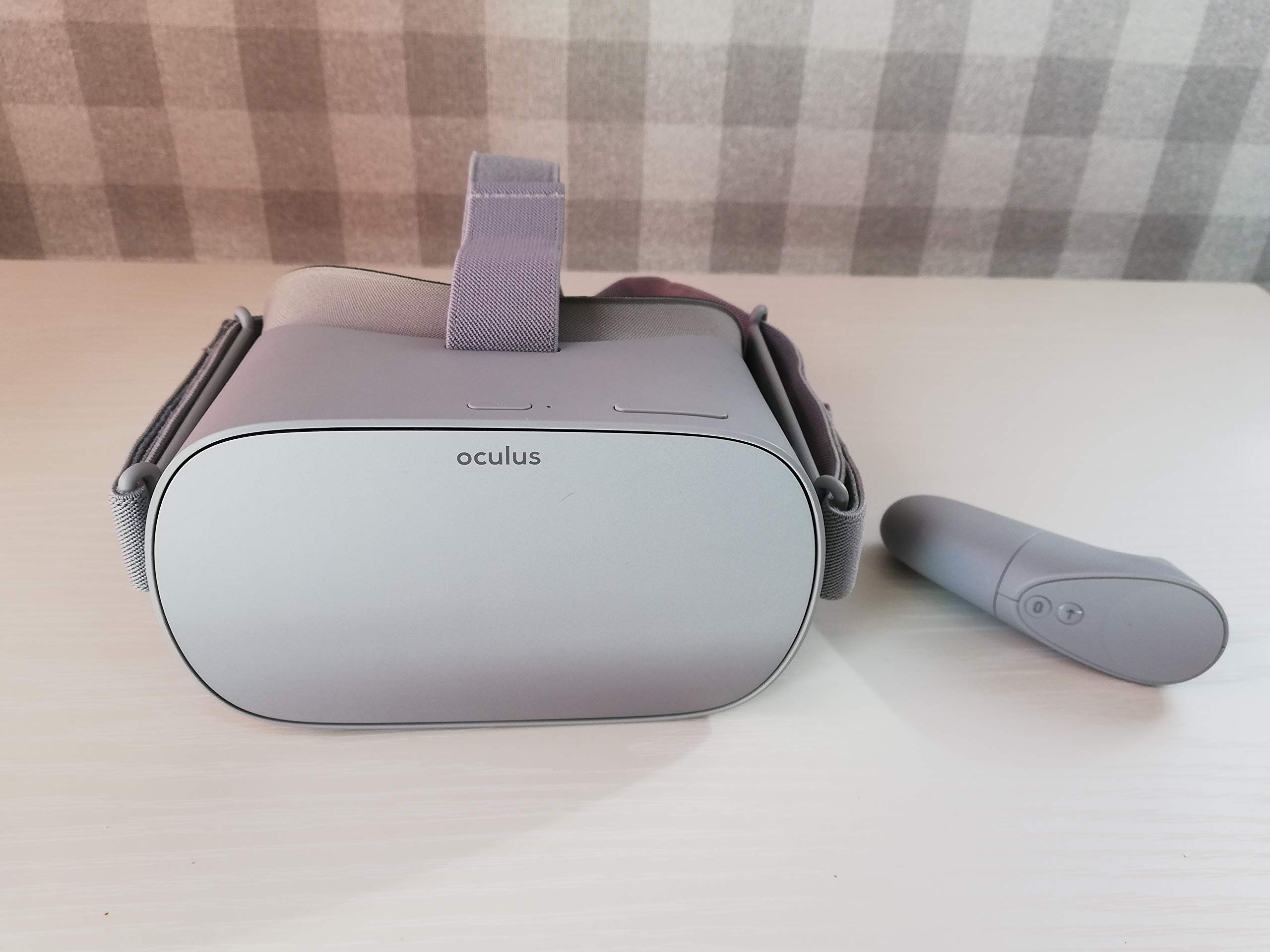 Amazon | Oculus Go オキュラス 単体型VRヘッドセット スマホPC不要