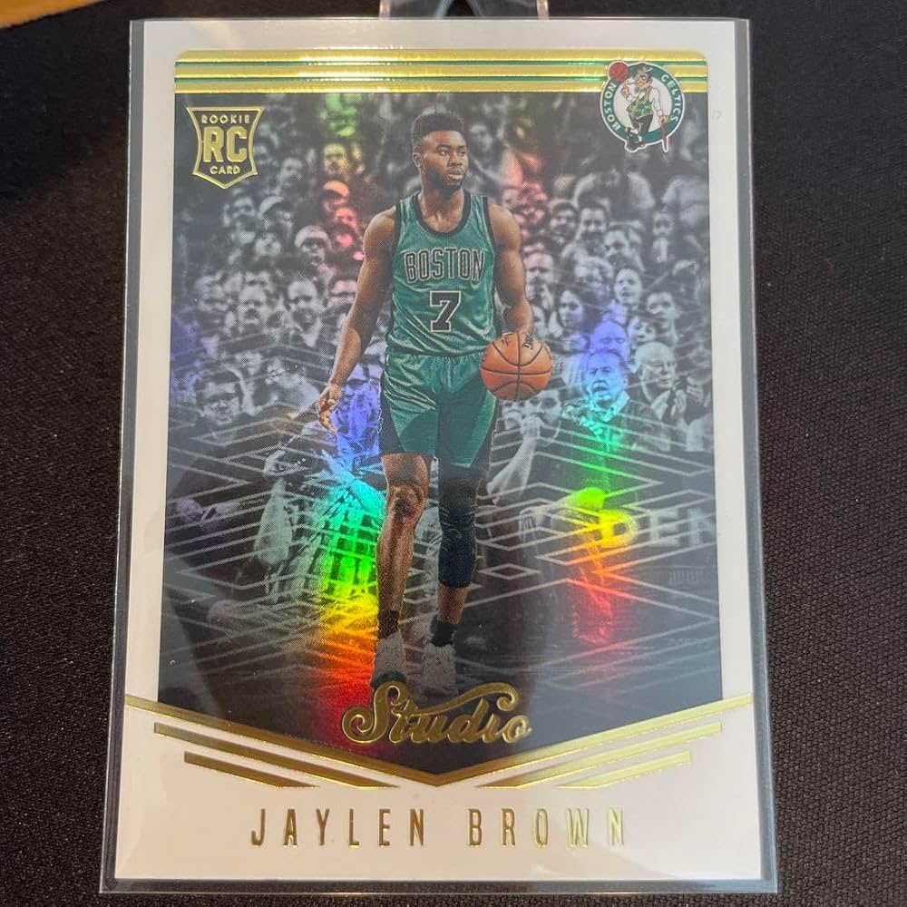 Amazon.co.jp: NBAカード ジェイレンブラウン Studio ルーキー