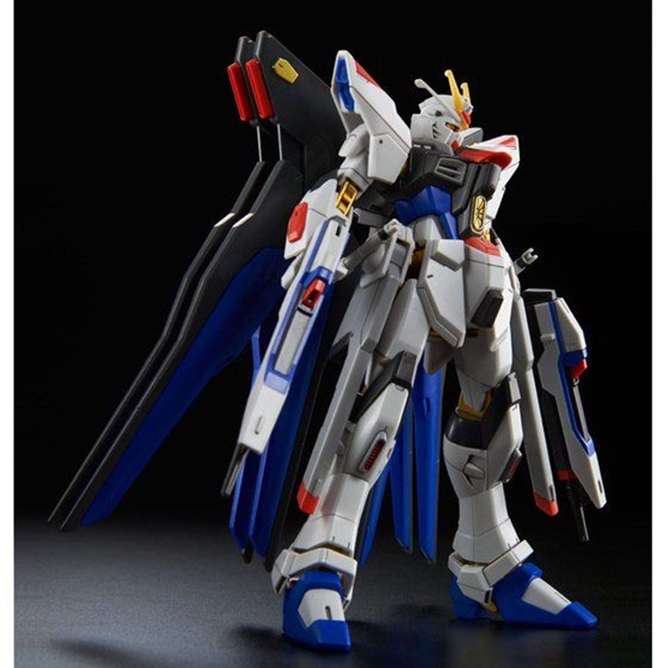 Amazon.co.jp: BANDAI HGCE 1/144 ストライクフリーダムガンダム 光の