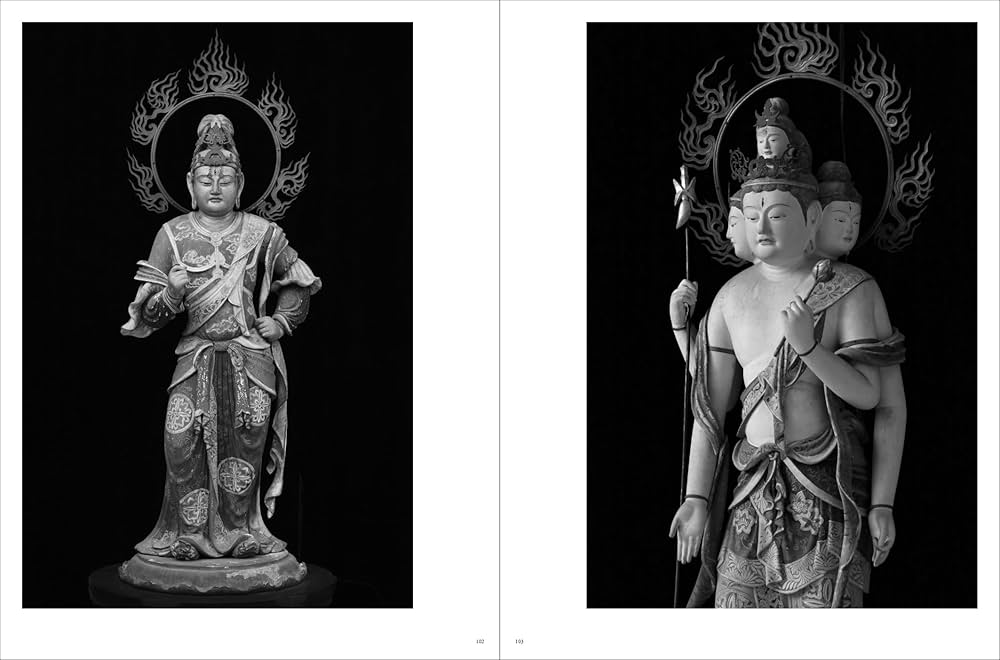 Amazon.co.jp: 運慶 六田知弘写真集 : 六田 知弘: Japanese Books