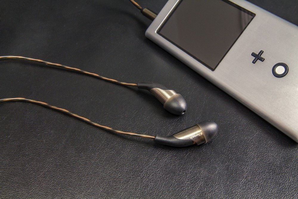 Amazon.co.jp: Klipsch ハイレゾ対応イヤホン New-Xシリーズ X20i