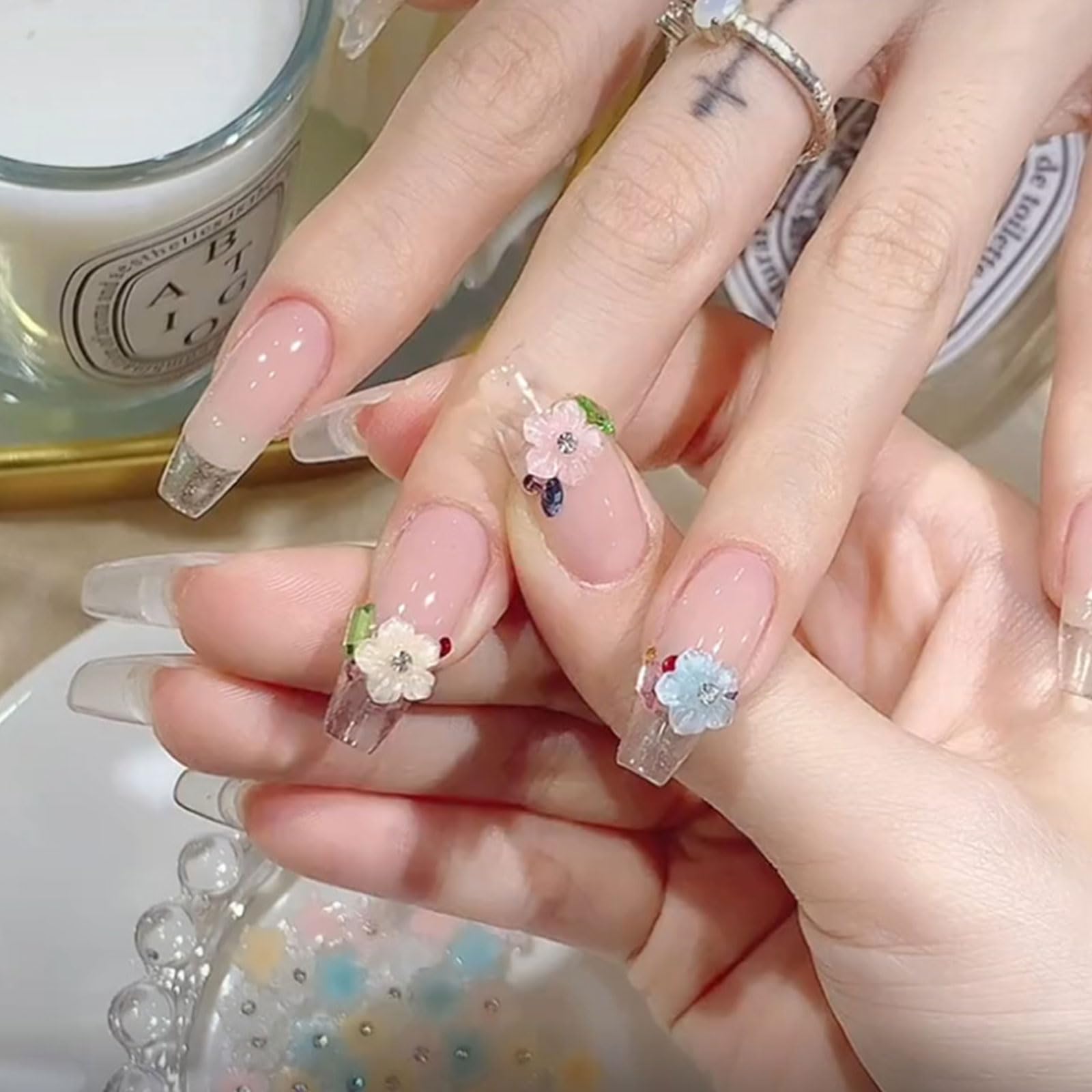 Amazon | ネイルパーツ 花 60個入り 3D 立体 お花パーツ 樹脂 可愛い