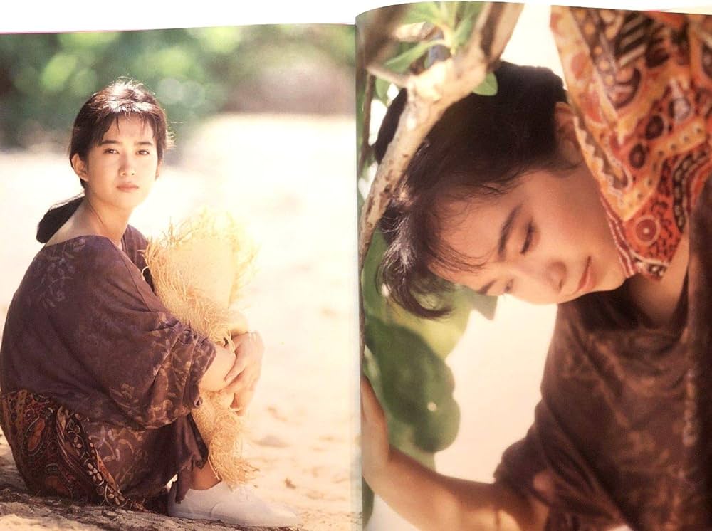 Amazon.co.jp: 和久井映見写真集エンドレス・マイ・イマジン : 木村 晴: 本