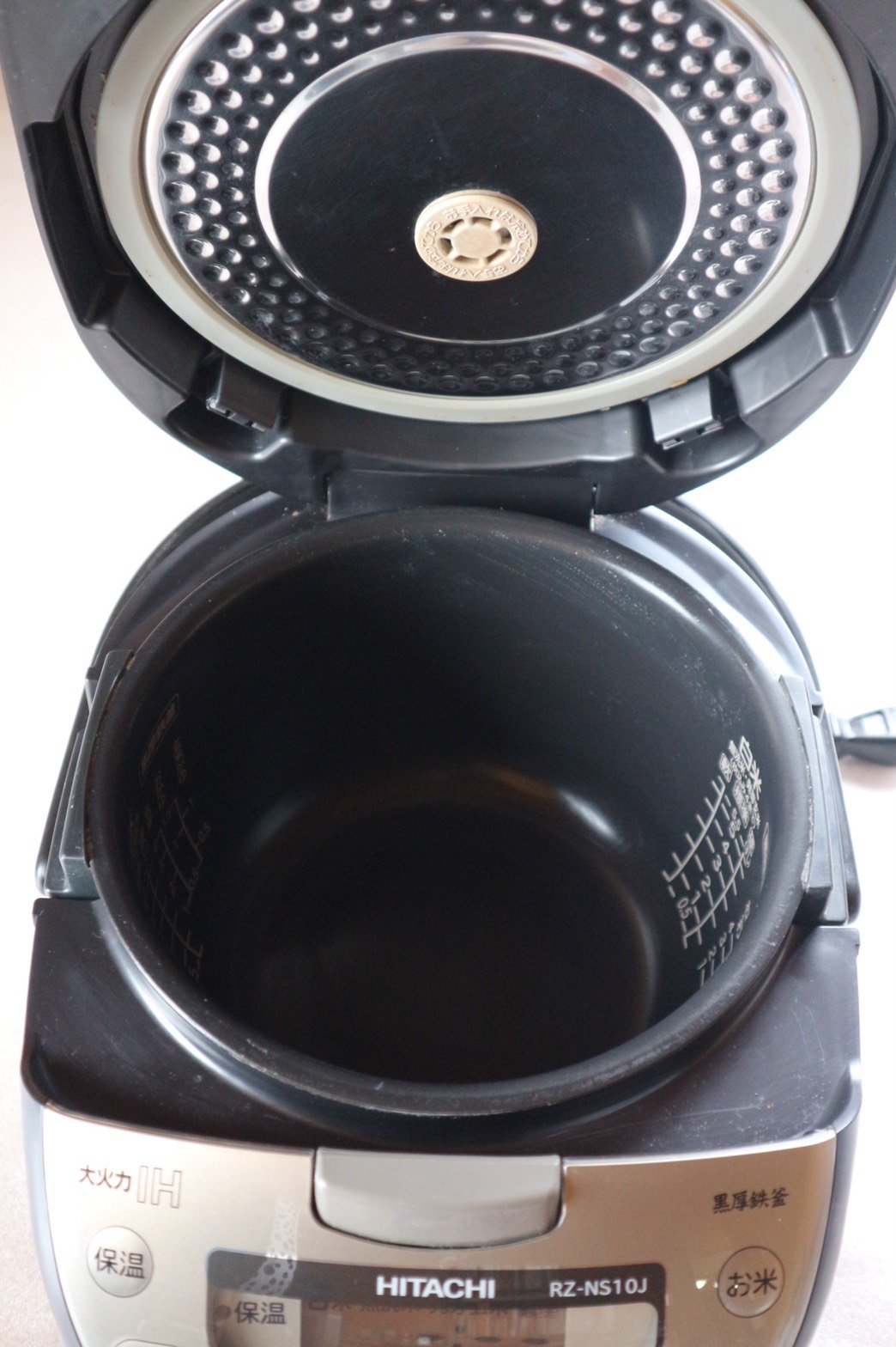 Amazon | HITACHI 極上炊き 鉄入り厚釜 IHジャー炊飯器 RZ-NS10J-S