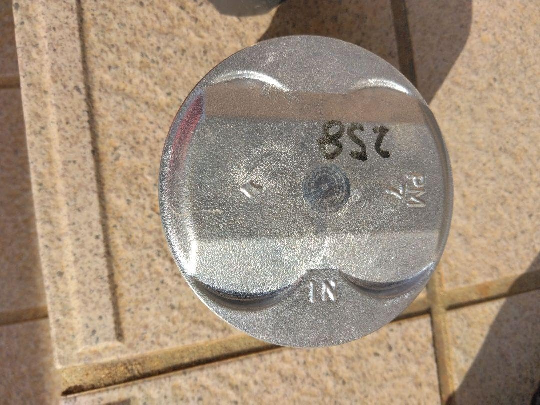 シビックエンジンピストン PM7。6個セット アルミ製 シビックエンジン