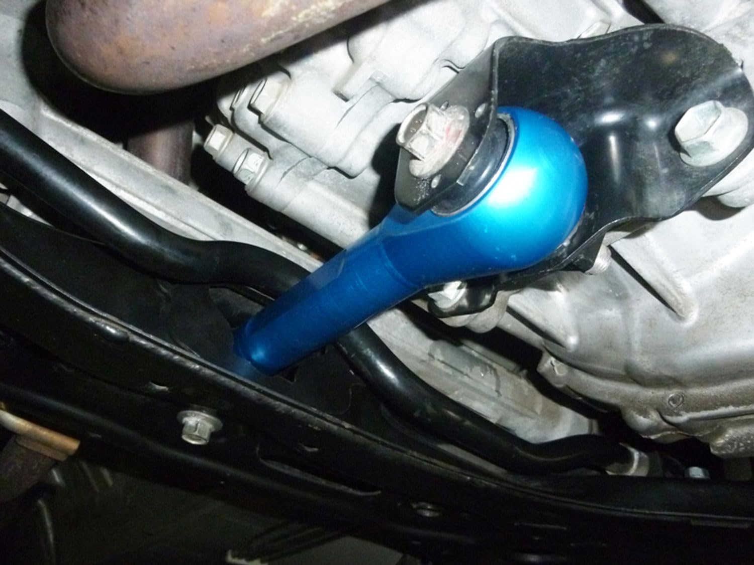 Amazon | クスコ (CUSCO)【強化ピッチングストッパー】スズキ アルト