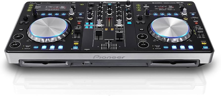 Amazon | Pioneer ワイヤレスDJシステム XDJ-R1 | DJコントローラー