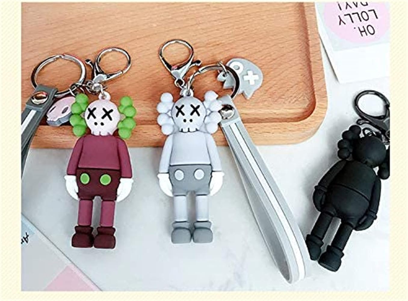 Amazon.co.jp: ASPLOU キーホルダー KAWS バッグチャーム 可愛い キー