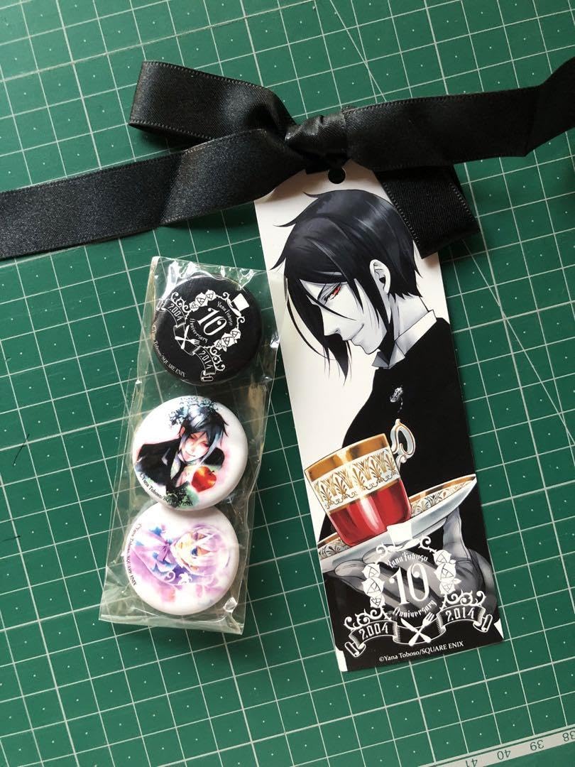 Amazon.co.jp: 黒執事 10周年 原画展パンフレットセット : 文房具